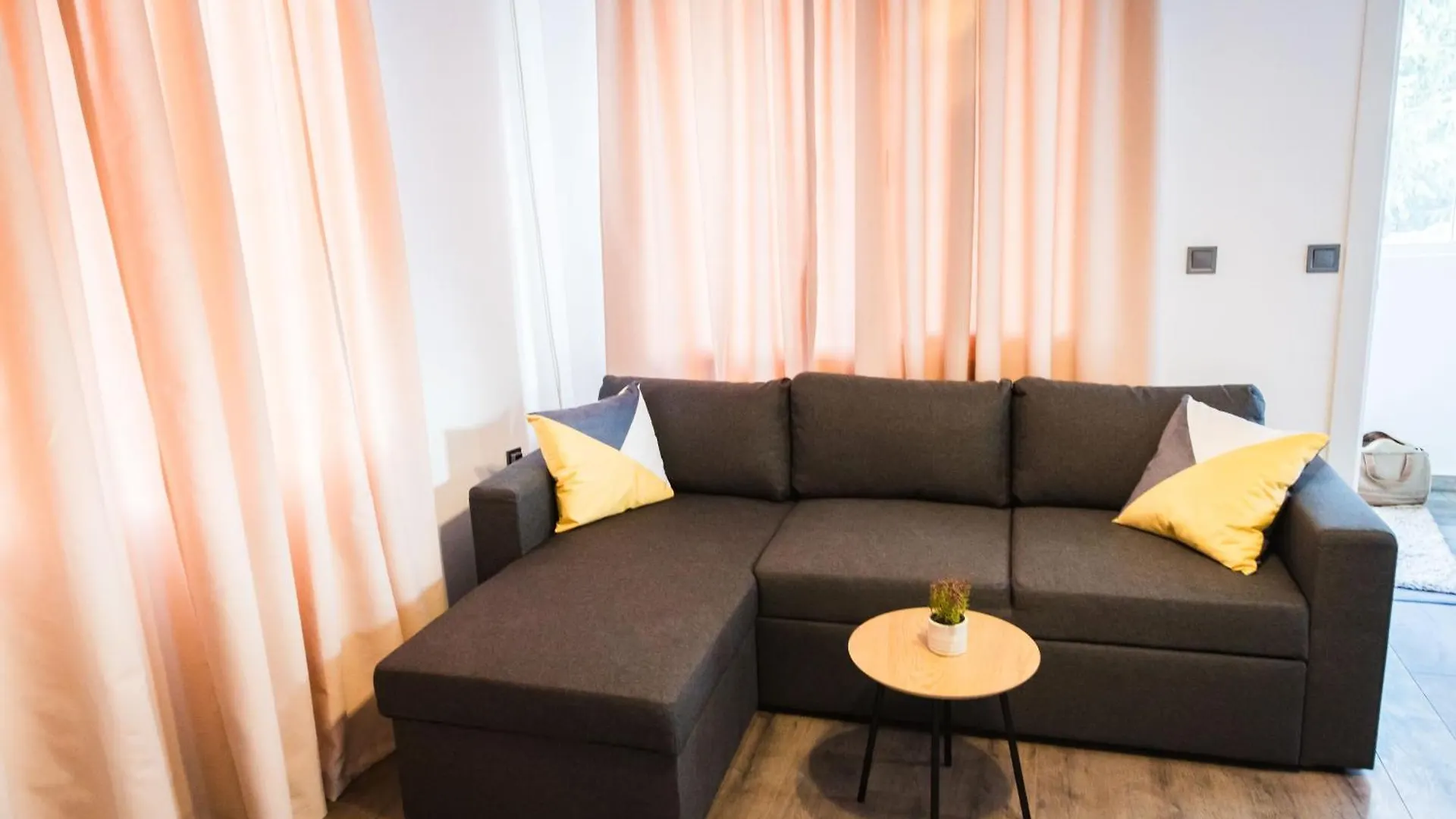 City House Varna Apartment